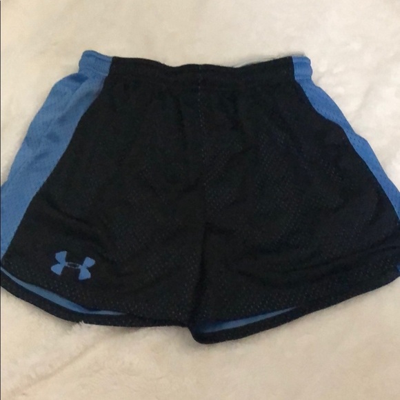 Under‎ Armour Shorts - Picture 1 of 4